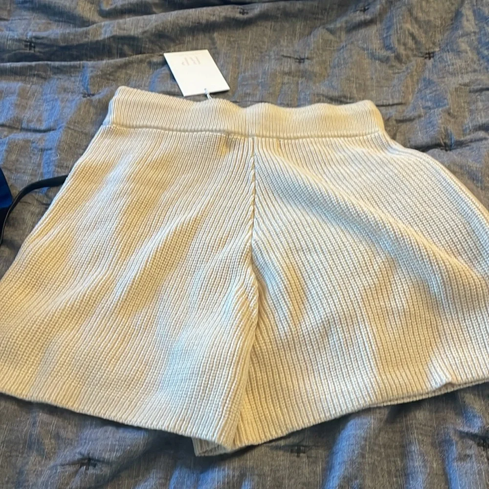 NWT Rachel Parcell Pull On Sweater Short Small Bleached Sand